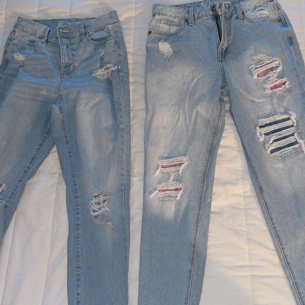 Distressed Light Blue Jeans for Women